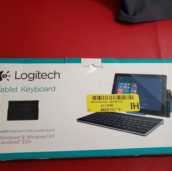New Logitech tablet keyboard - Picture 5 of 8